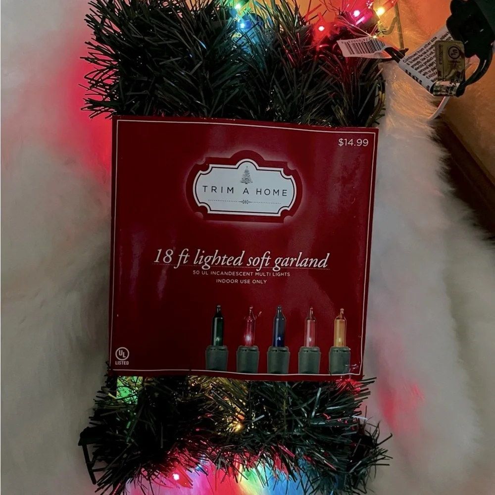 Lighted Christmas Garland